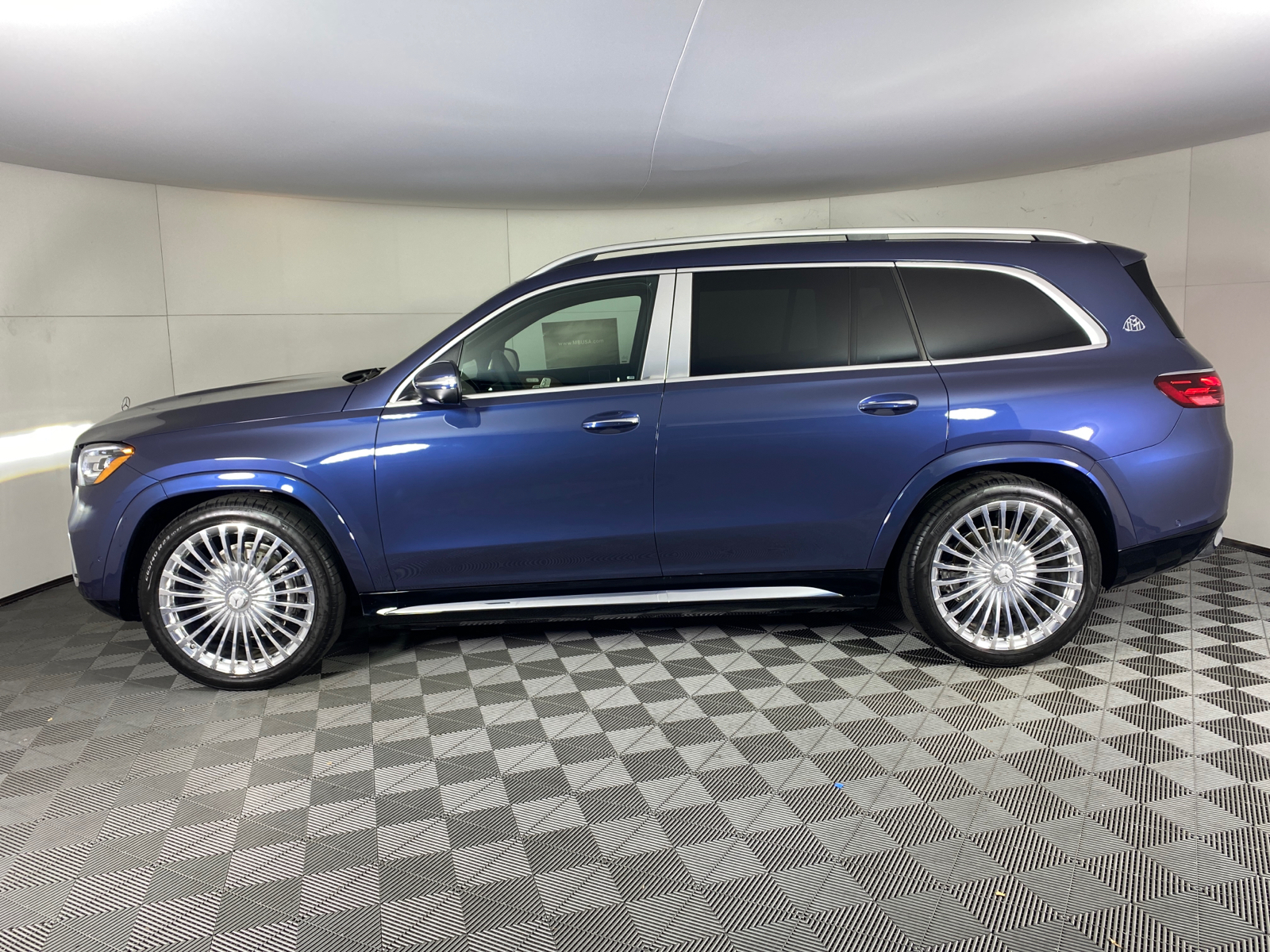 2024 Mercedes-Benz GLS Maybach GLS 600 6