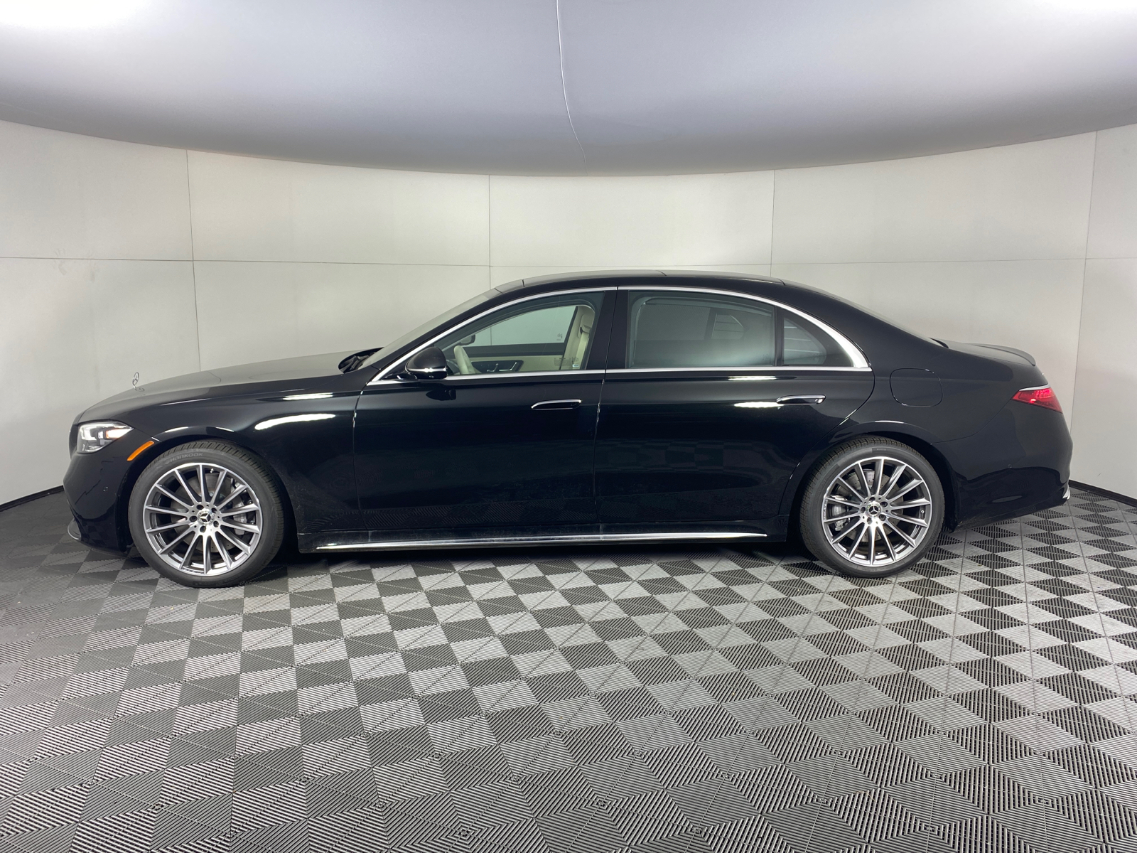 2024 Mercedes-Benz S-Class S 580e 6