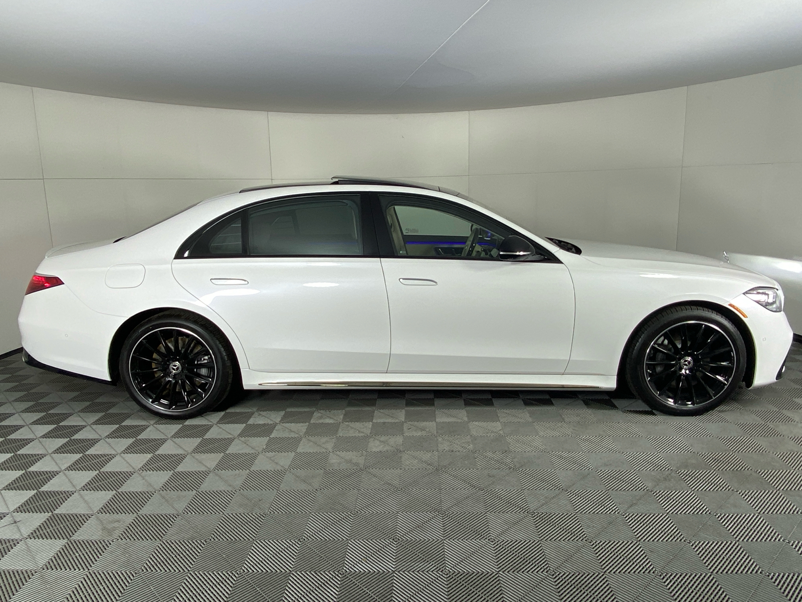 2024 Mercedes-Benz S-Class S 580e 2