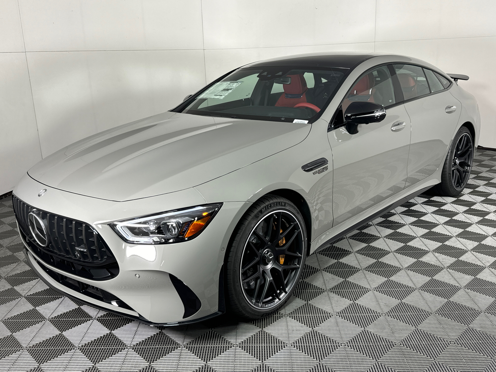 2024 Mercedes-Benz AMG GT 63 S 7