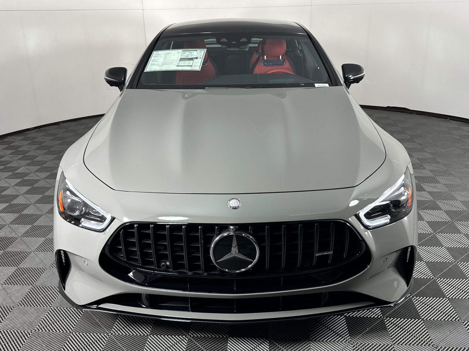 2024 Mercedes-Benz AMG GT 63 S 8