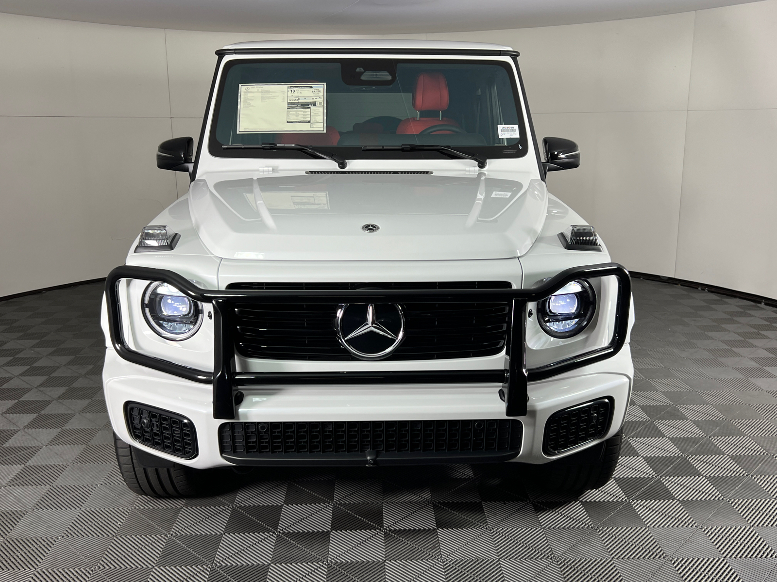 2025 Mercedes-Benz G-Class G 550 8