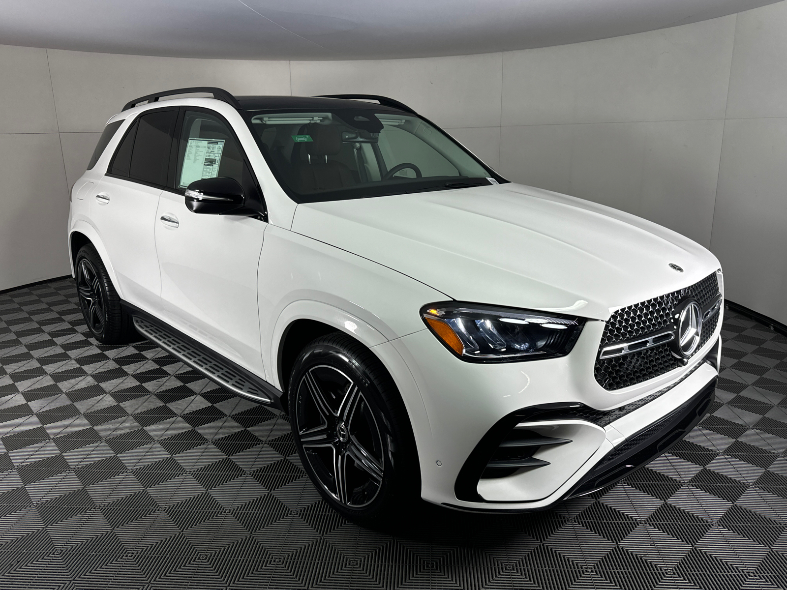 2025 Mercedes-Benz GLE GLE 450e 1