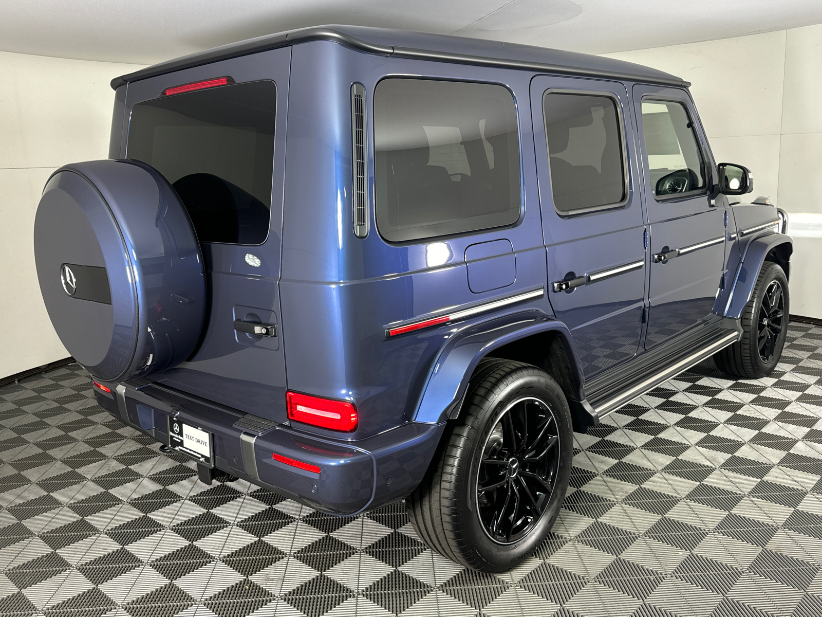 2025 Mercedes-Benz G-Class G 550 3