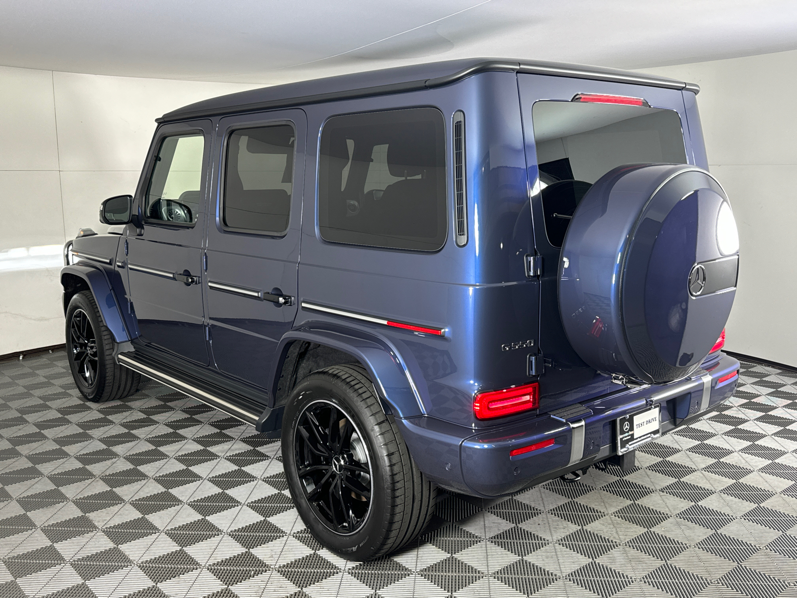 2025 Mercedes-Benz G-Class G 550 5