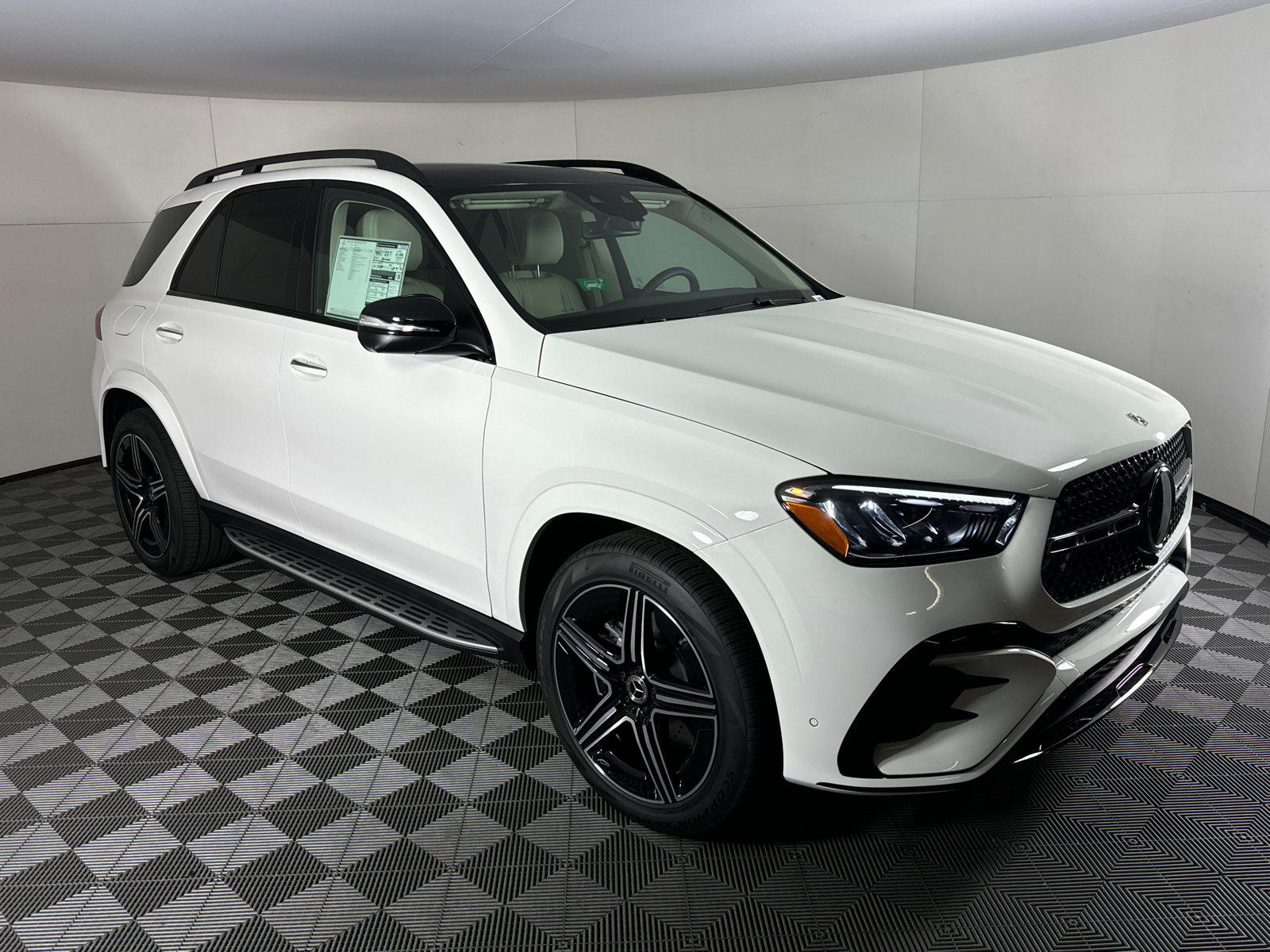 2025 Mercedes-Benz GLE GLE 450e 1