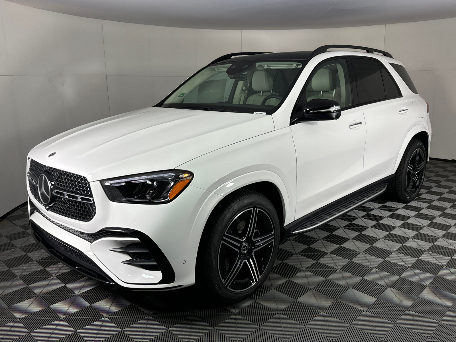 2025 Mercedes-Benz GLE GLE 450e 7