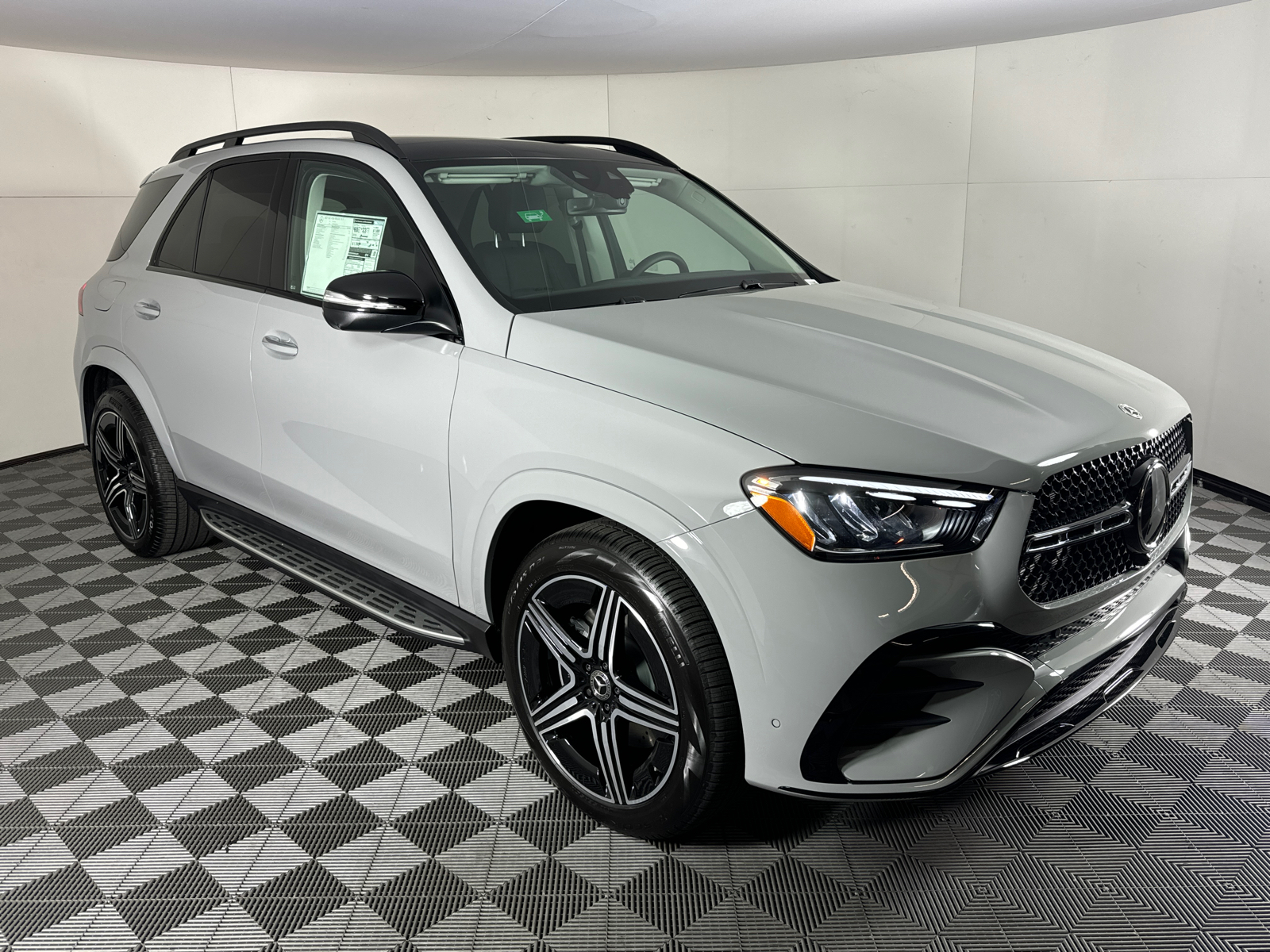 2025 Mercedes-Benz GLE GLE 450e 1