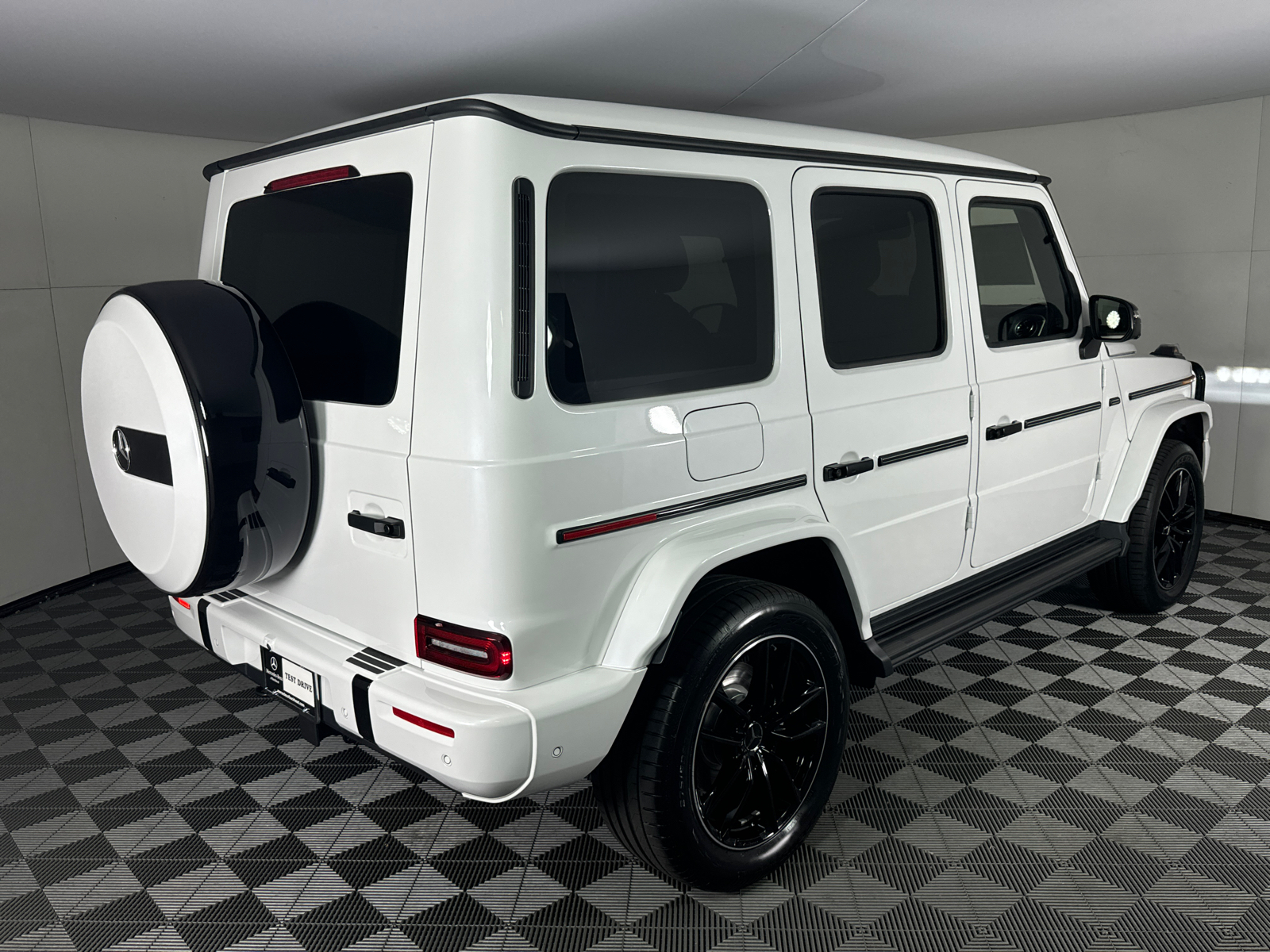 2025 Mercedes-Benz G-Class G 550 3