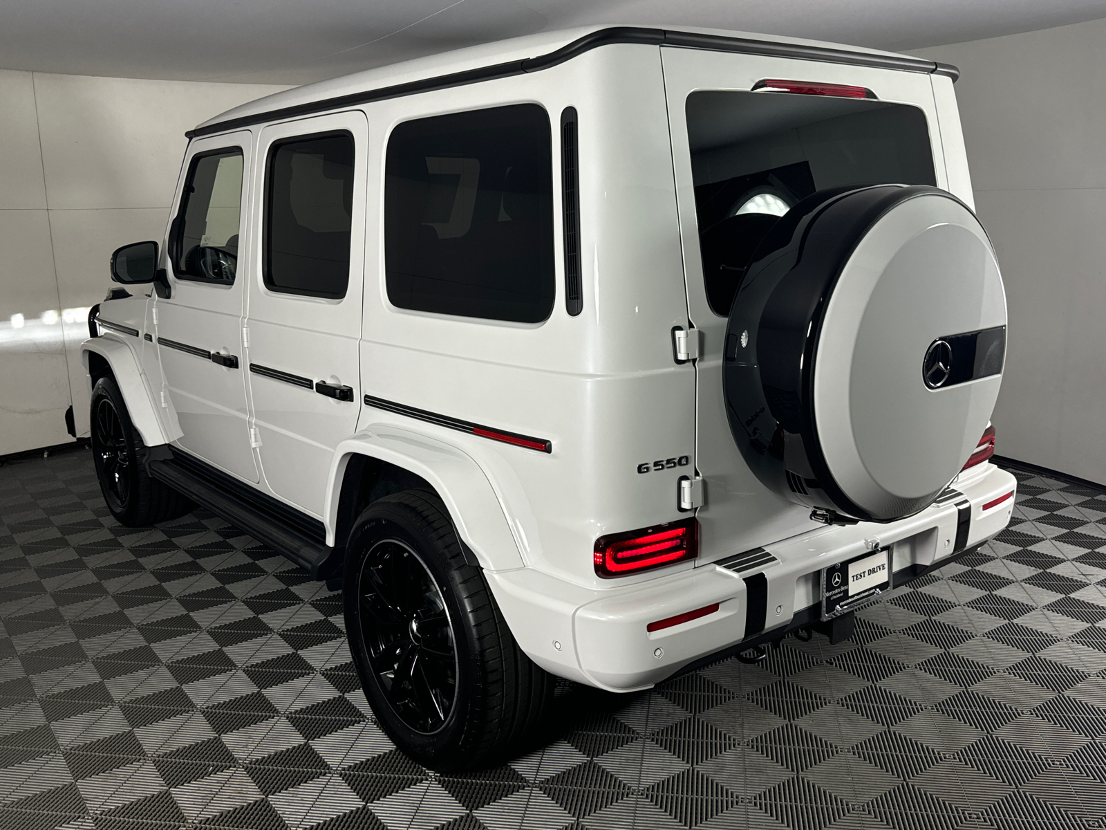 2025 Mercedes-Benz G-Class G 550 5