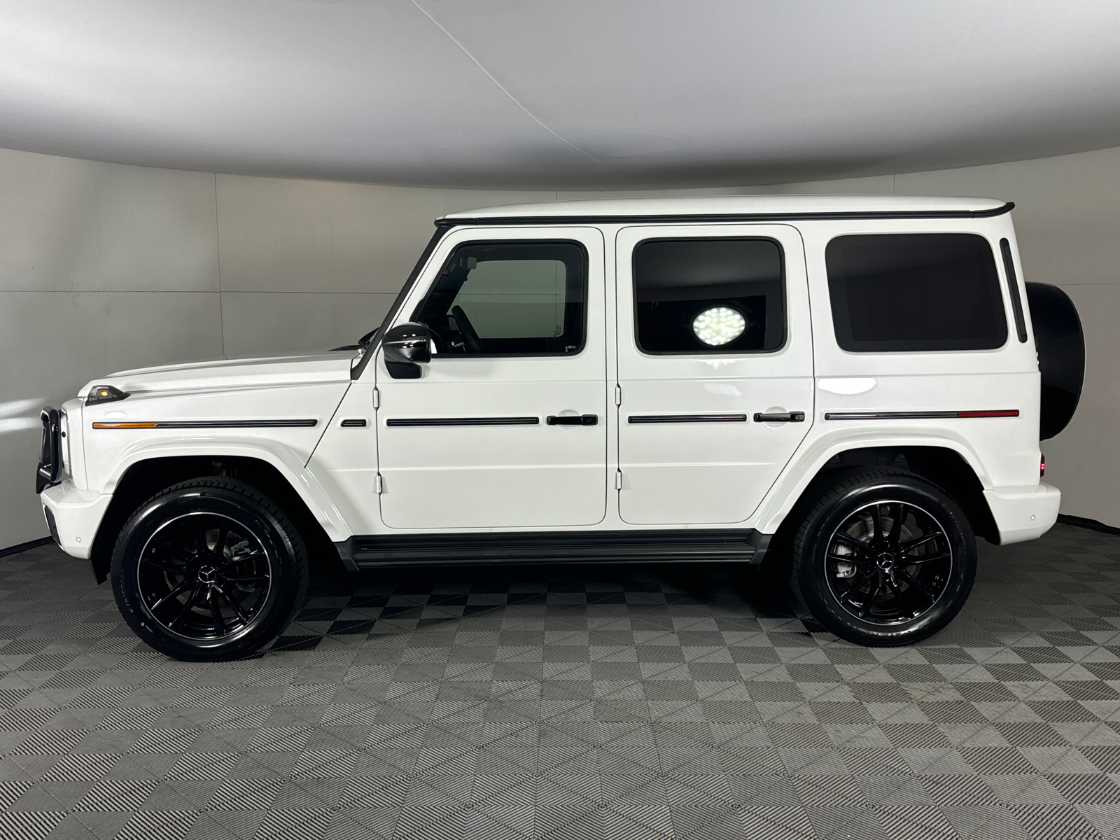 2025 Mercedes-Benz G-Class G 550 6