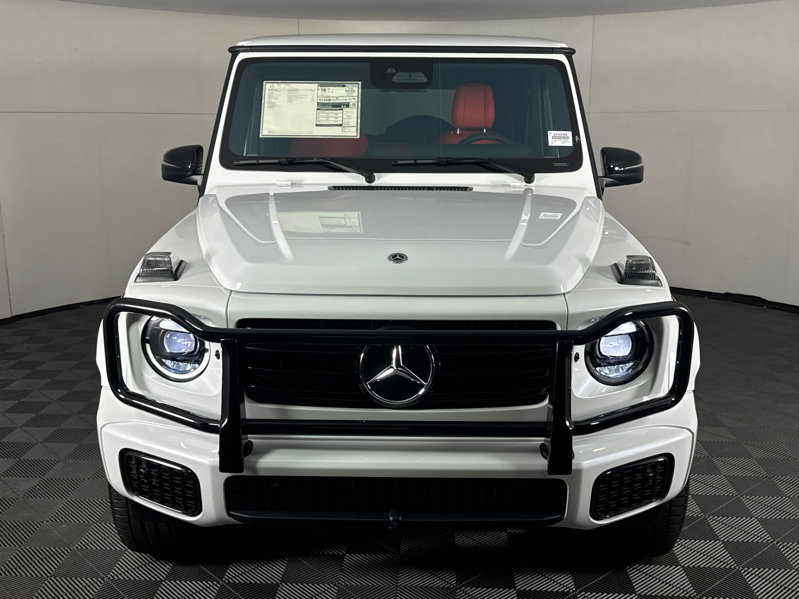 2025 Mercedes-Benz G-Class G 550 8