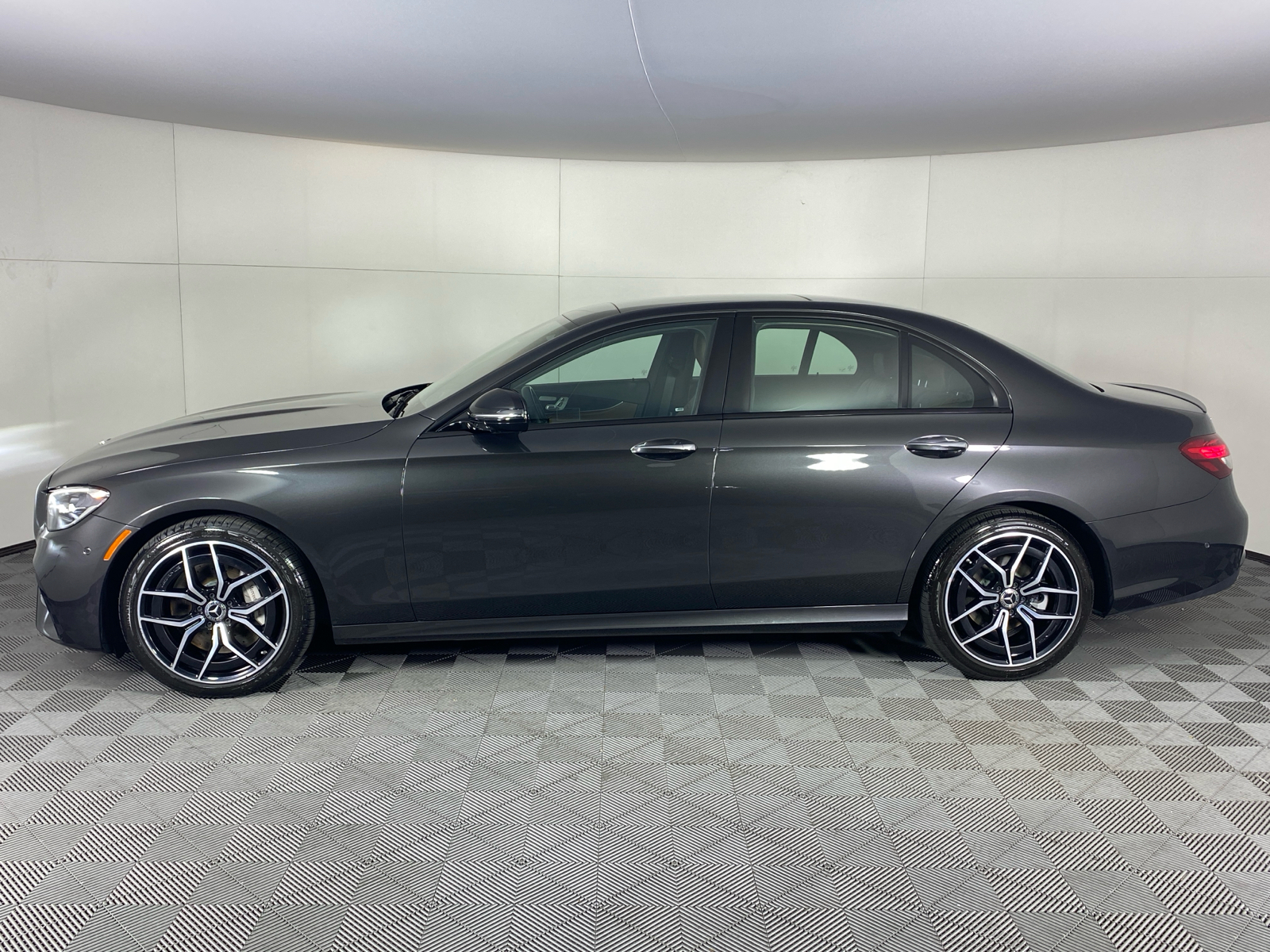 2022 Mercedes-Benz E-Class E 350 6