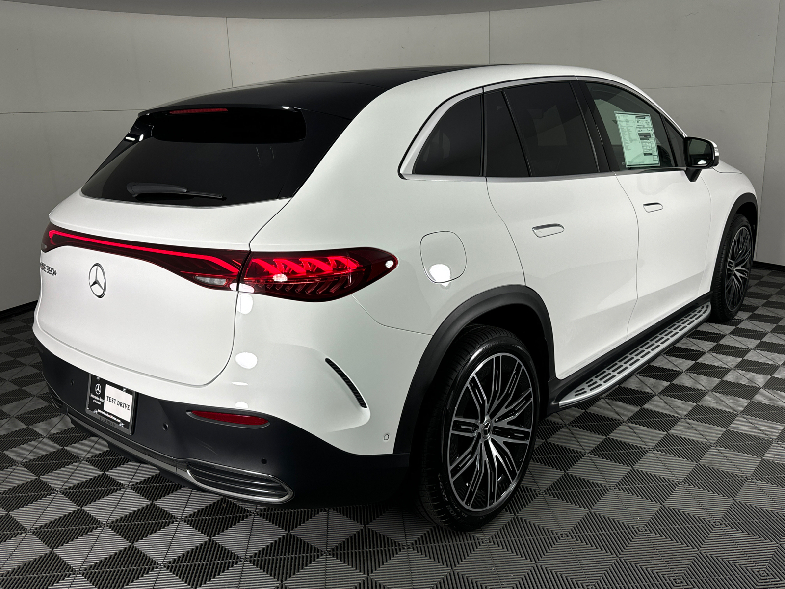 2024 Mercedes-Benz EQE 350+ SUV 3