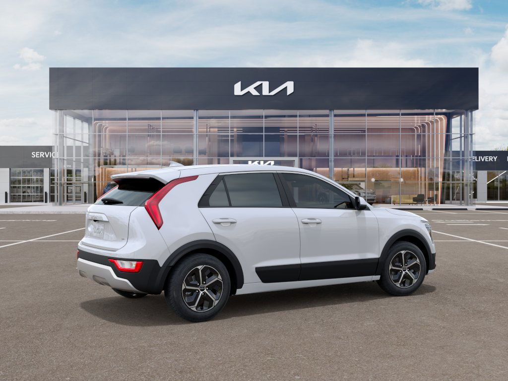 2025 Kia Niro LX 6