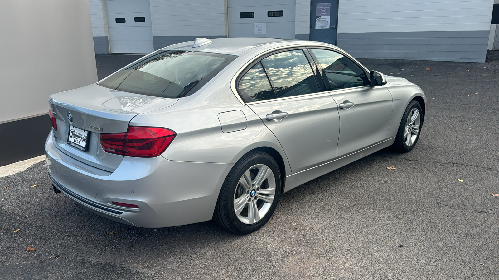 2017 BMW 3 Series 330i xDrive 3