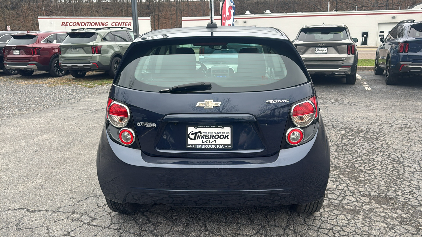 2015 Chevrolet Sonic LS 4