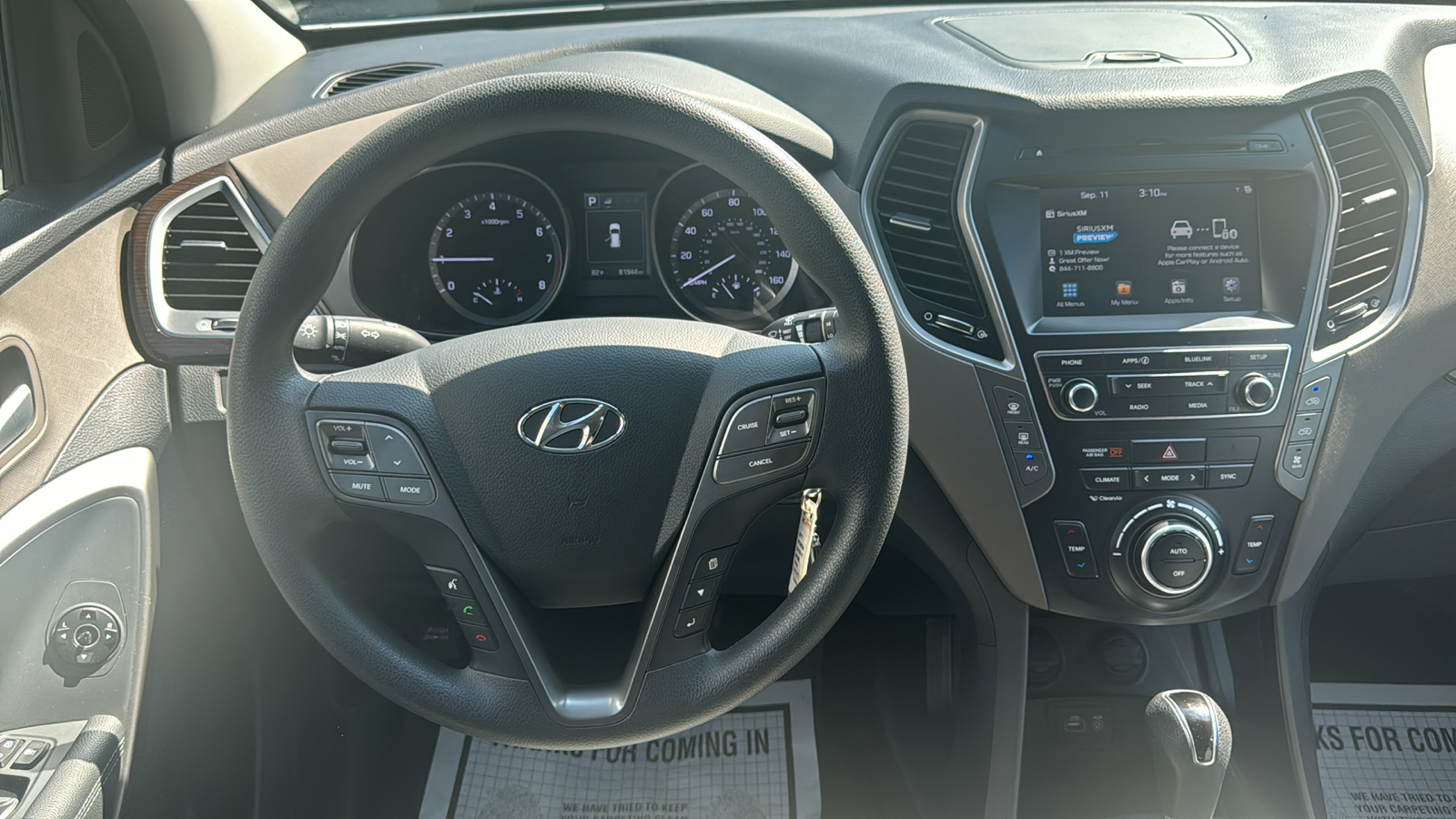 2017 Hyundai Santa Fe SE 15