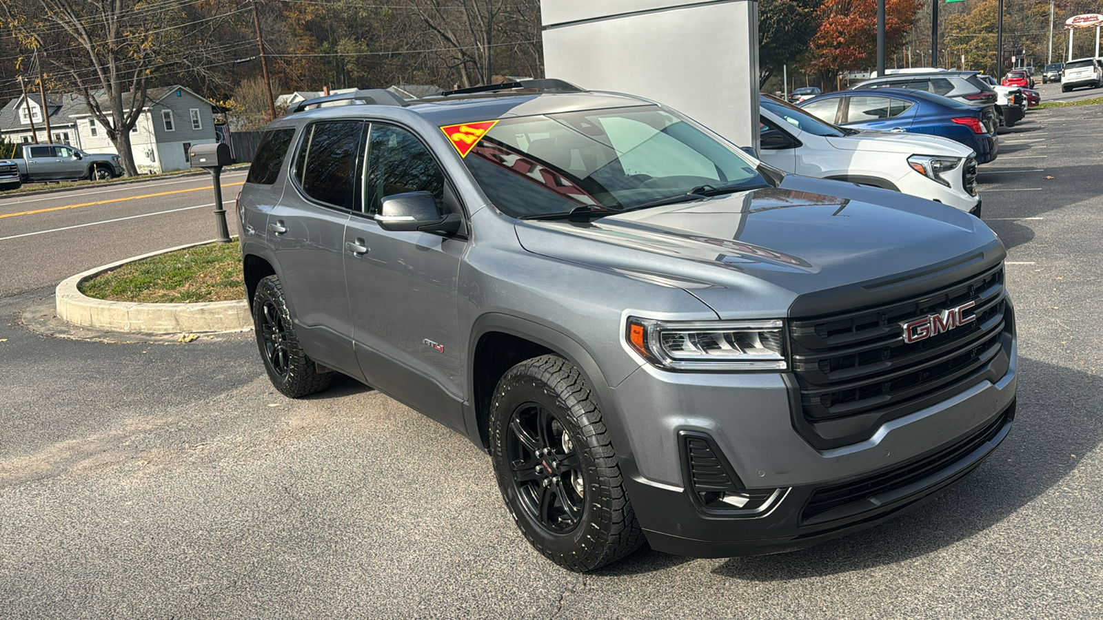 2021 GMC Acadia AT4 1