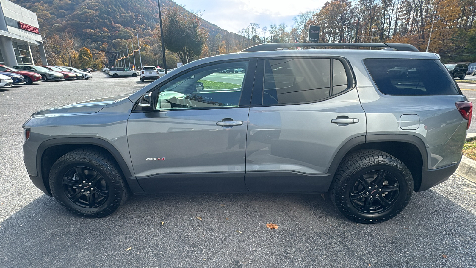 2021 GMC Acadia AT4 6