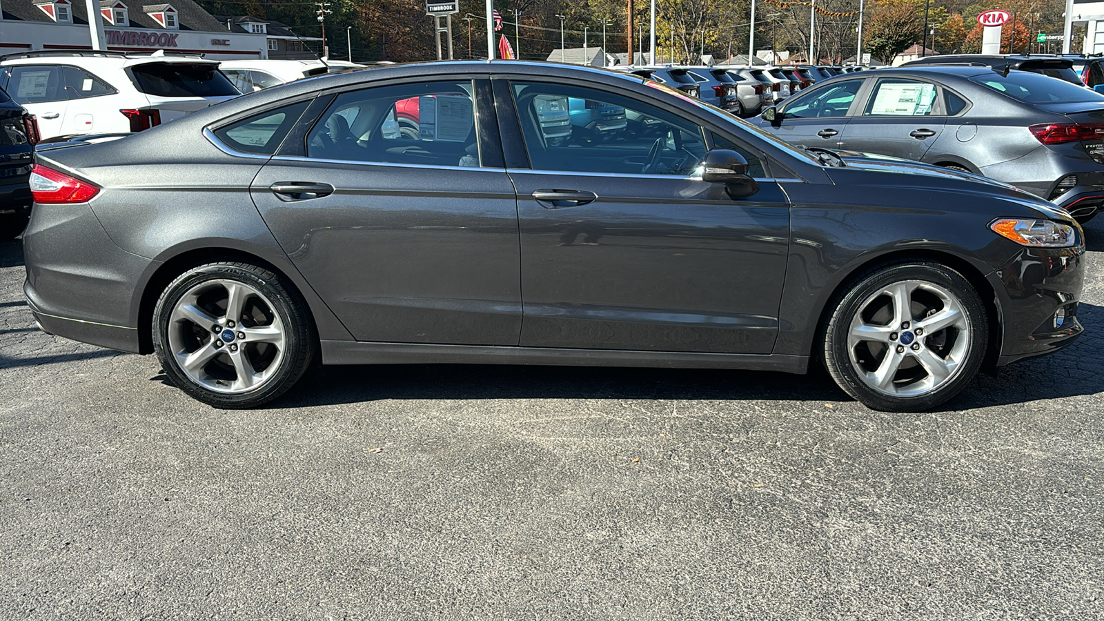 2016 Ford Fusion SE 2