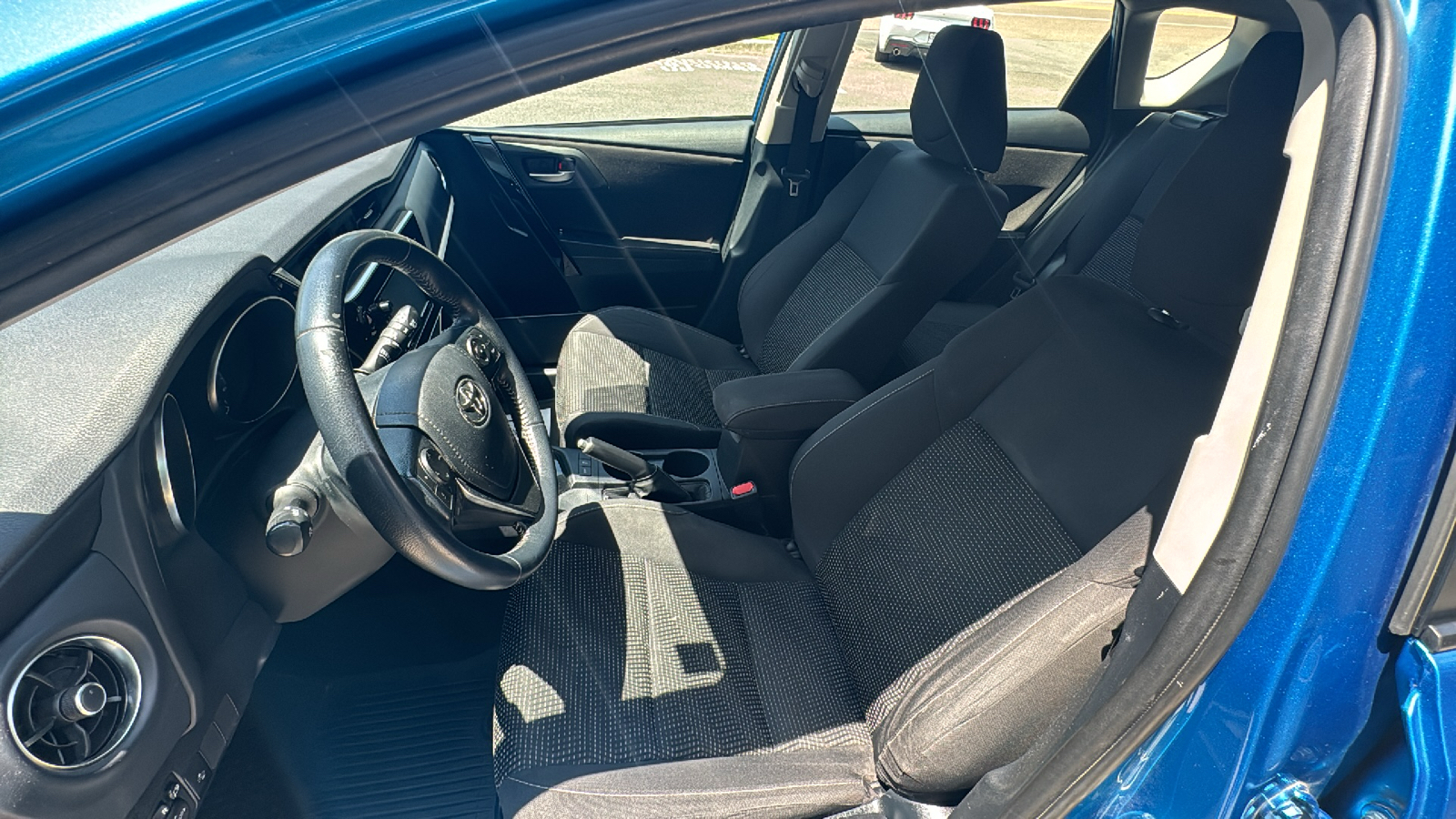 2018 Toyota Corolla iM Base 11