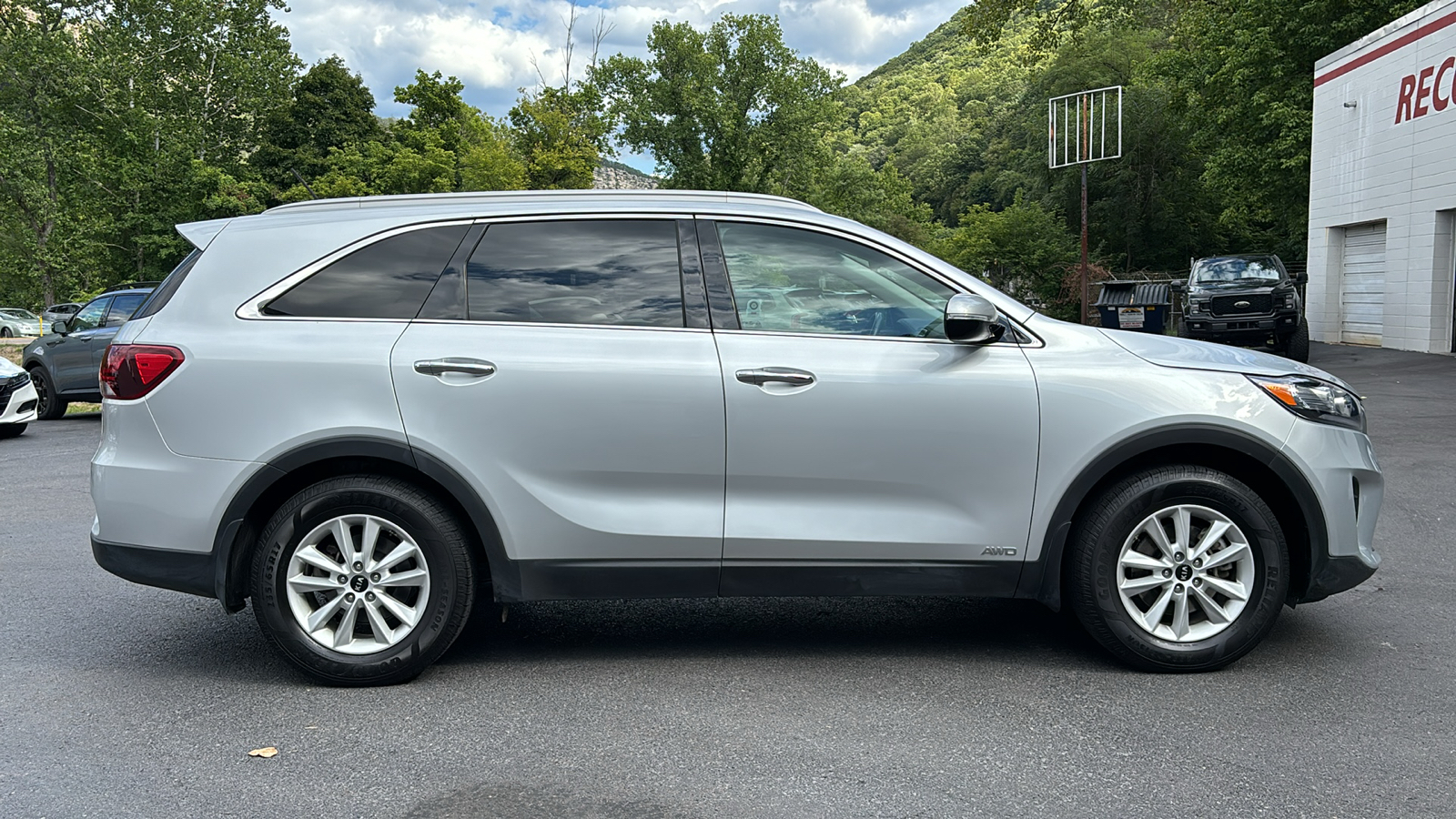 2020 Kia Sorento LX 2