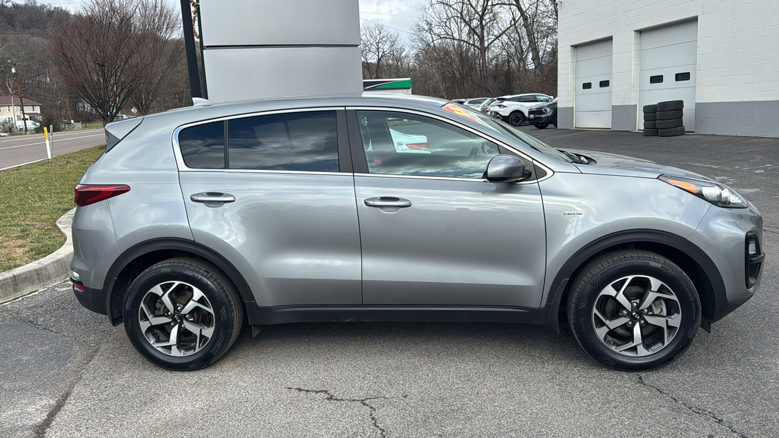 2022 Kia Sportage LX 2