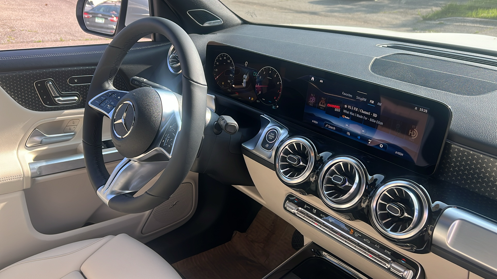 2024 Mercedes-Benz GLB GLB 250 16