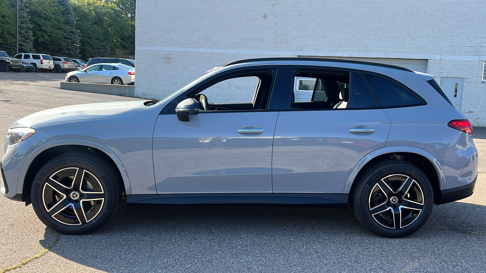 2025 Mercedes-Benz GLC GLC 300 7