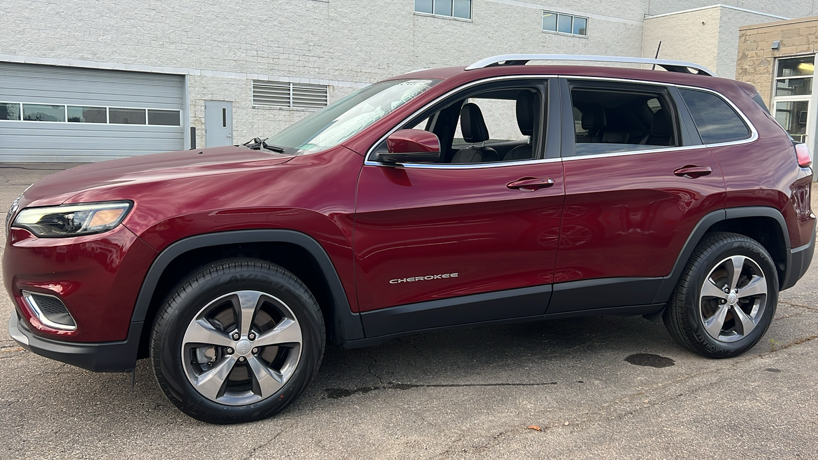 2019 Jeep Cherokee Limited 11