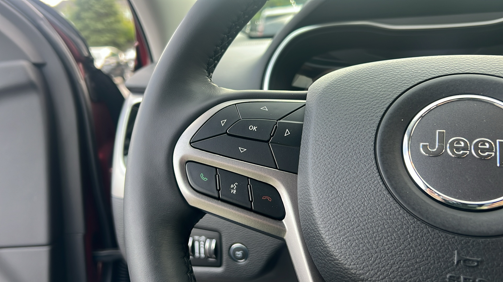 2019 Jeep Cherokee Limited 31