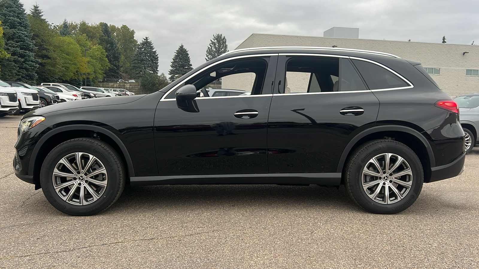 2025 Mercedes-Benz GLC GLC 300 6