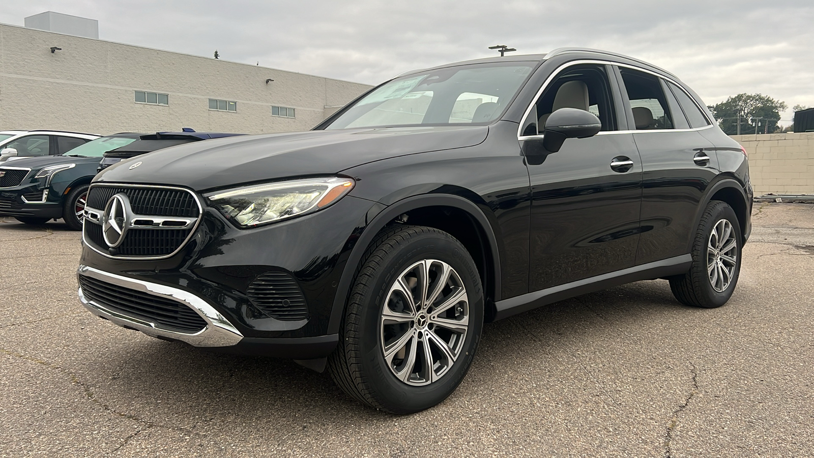 2025 Mercedes-Benz GLC GLC 300 7