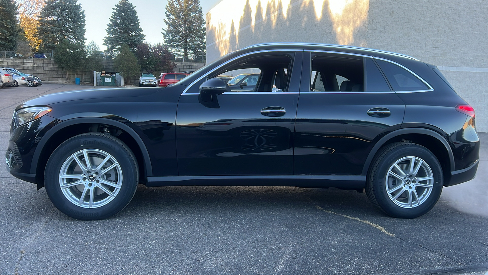 2025 Mercedes-Benz GLC GLC 300 6