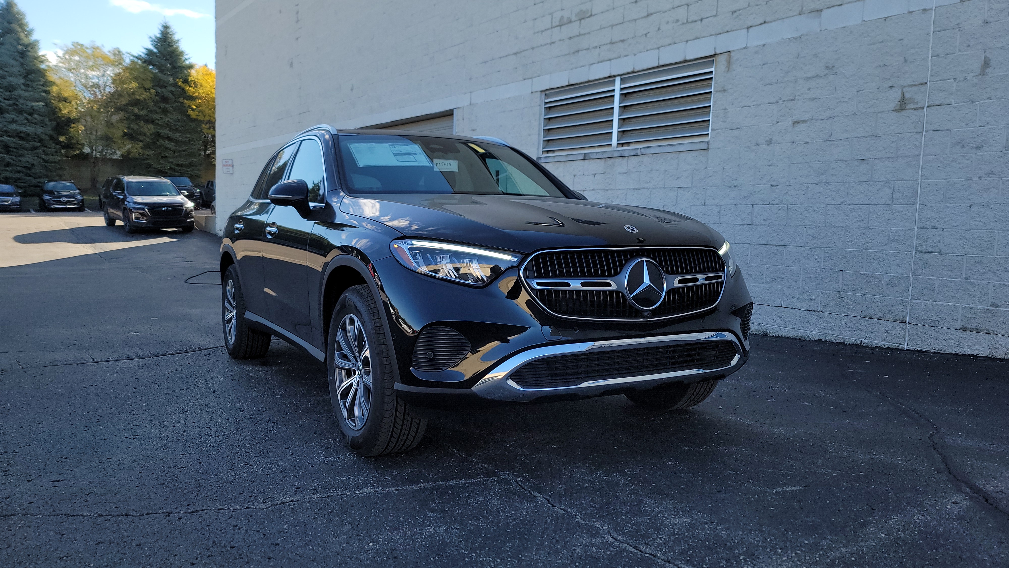 2025 Mercedes-Benz GLC GLC 300 37