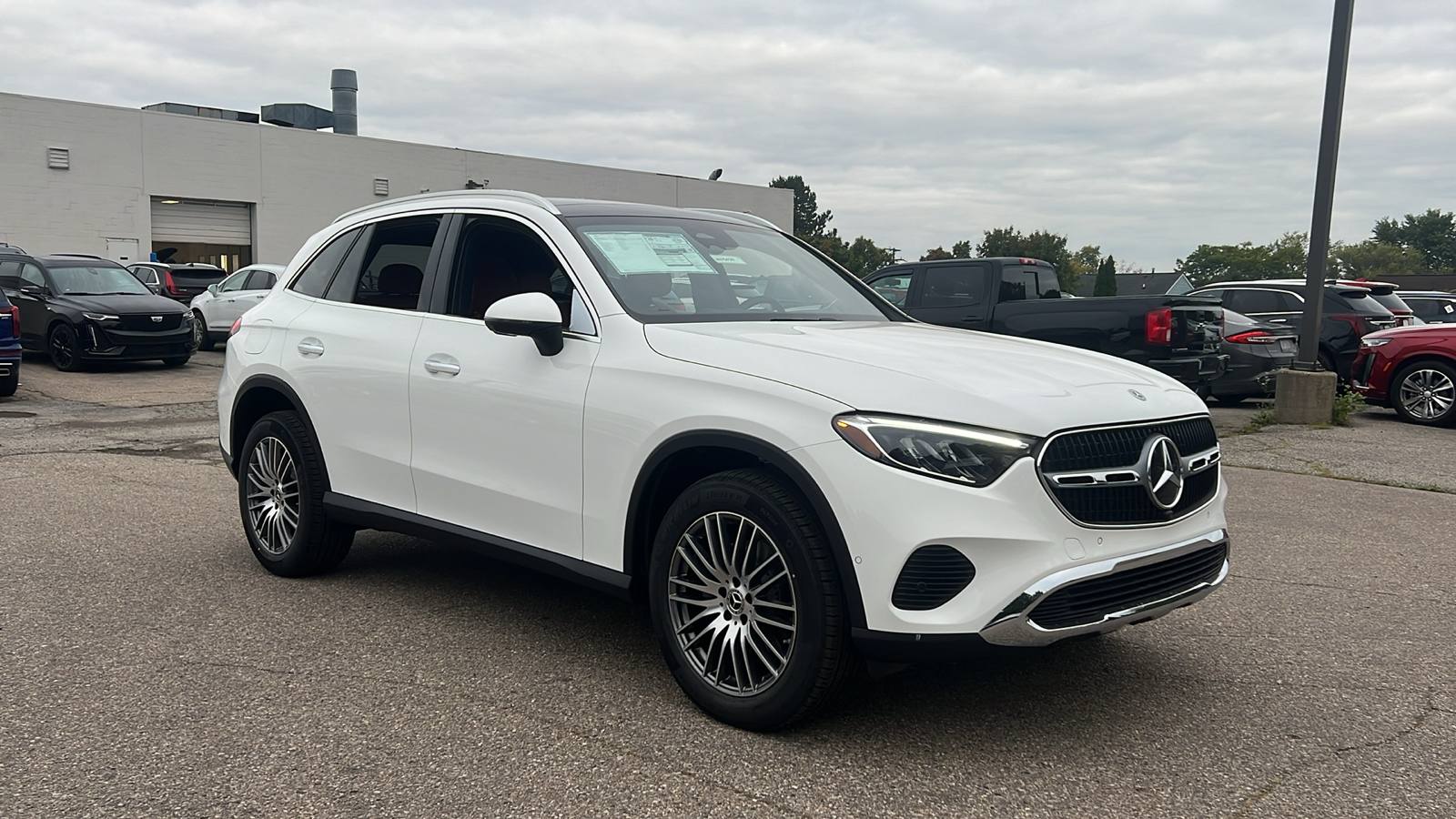 2025 Mercedes-Benz GLC GLC 300 2