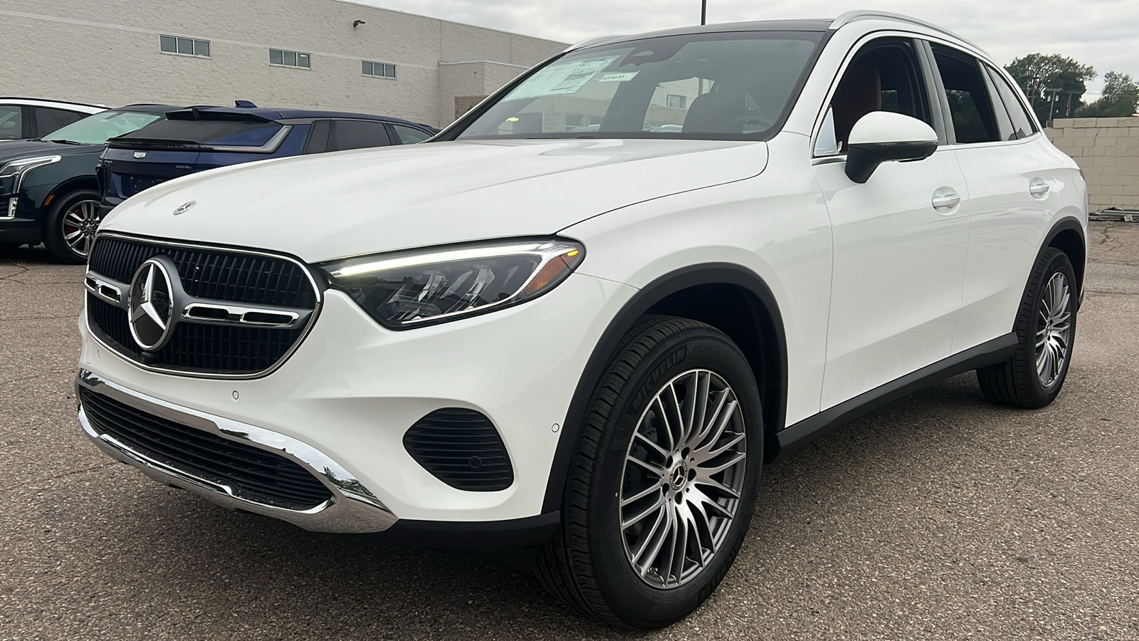 2025 Mercedes-Benz GLC GLC 300 7