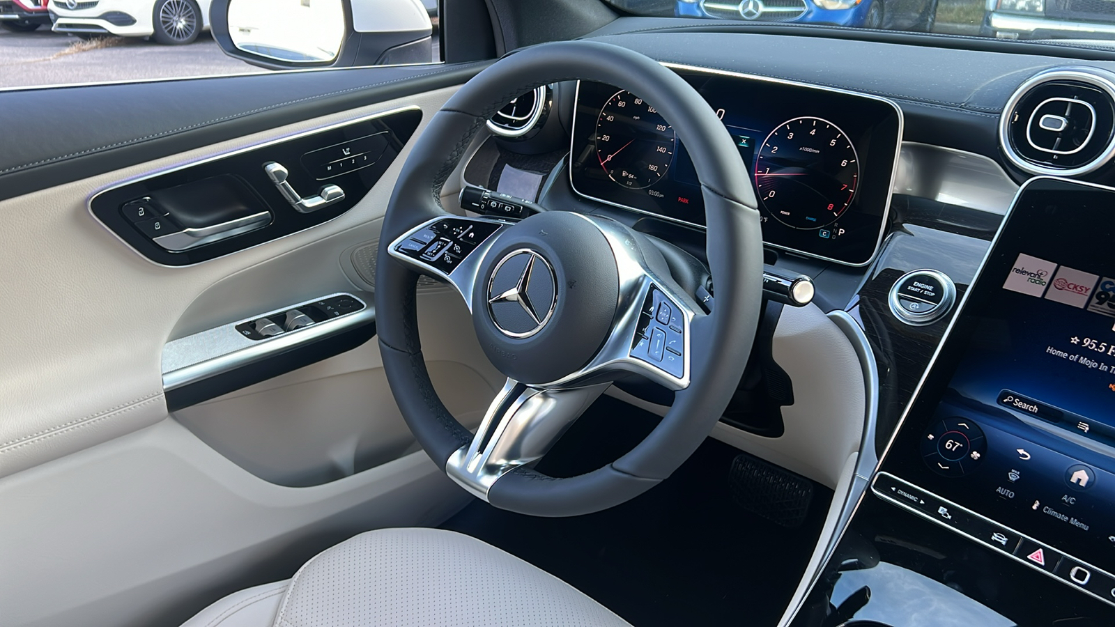 2025 Mercedes-Benz GLC GLC 300 14