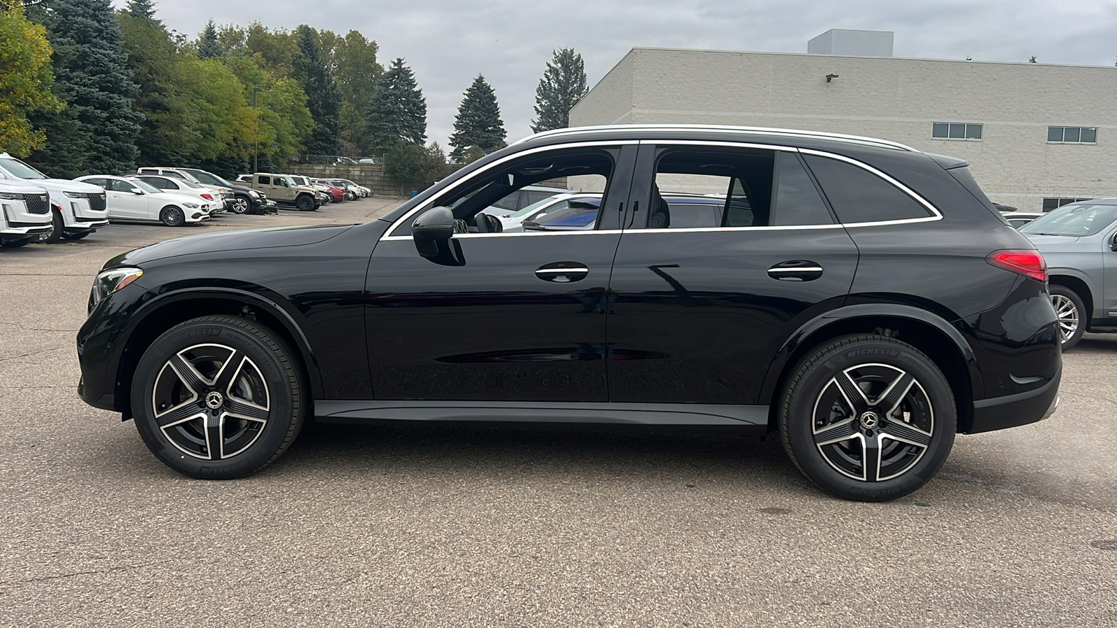 2025 Mercedes-Benz GLC GLC 300 7