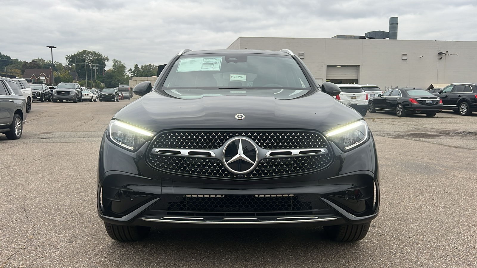 2025 Mercedes-Benz GLC GLC 300 10