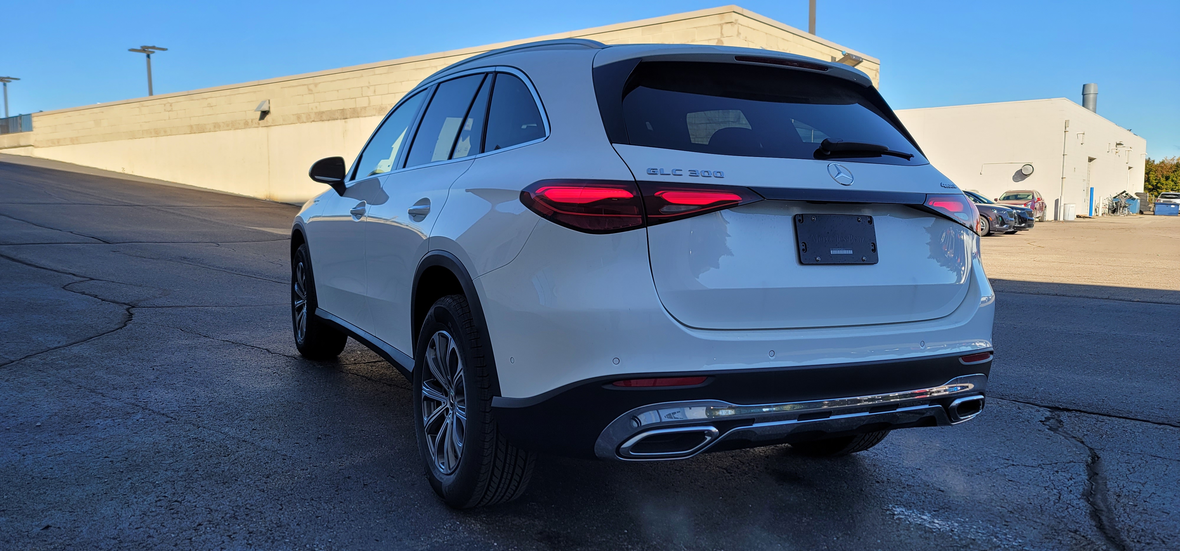 2025 Mercedes-Benz GLC GLC 300 7