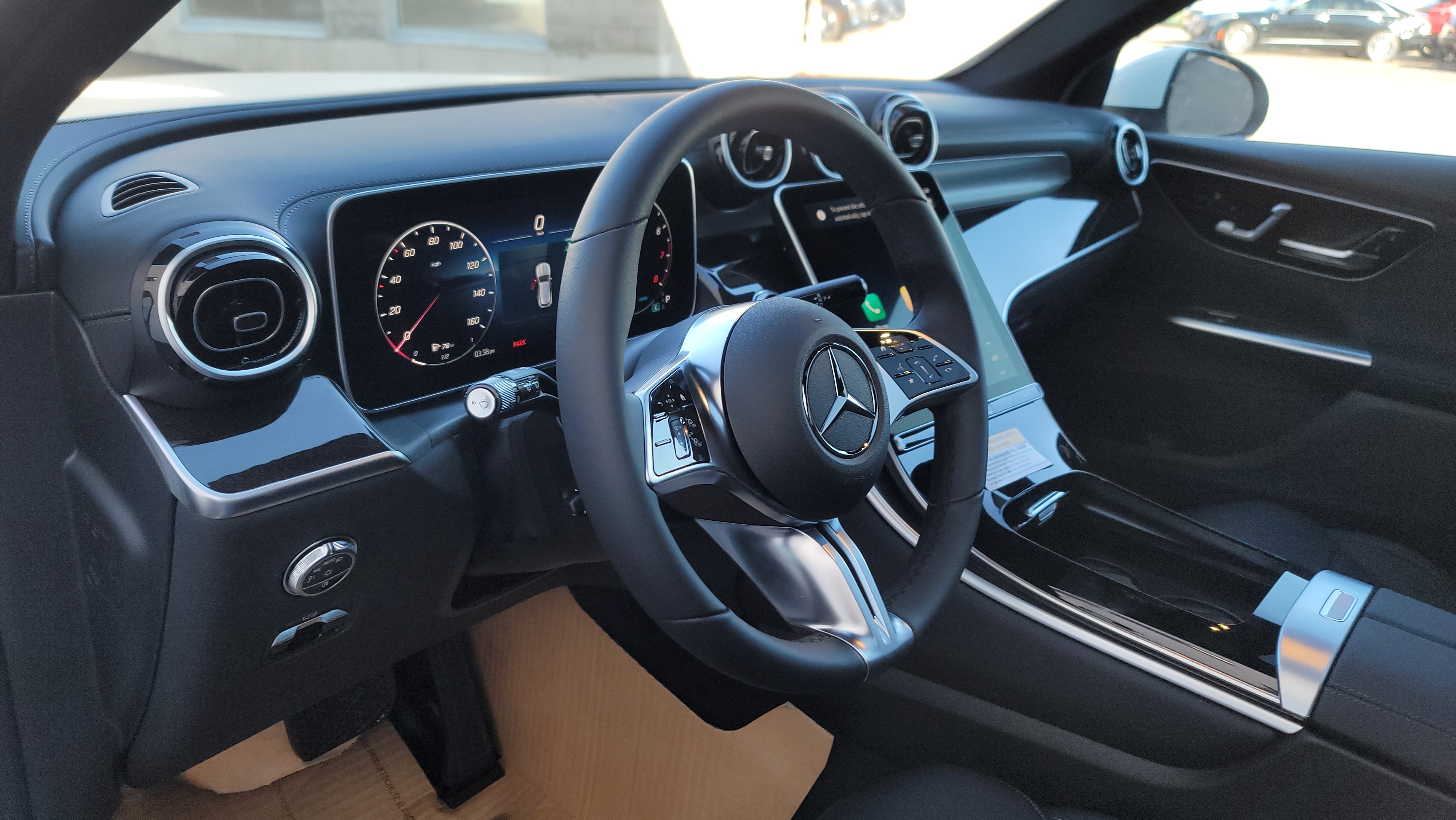 2025 Mercedes-Benz GLC GLC 300 31