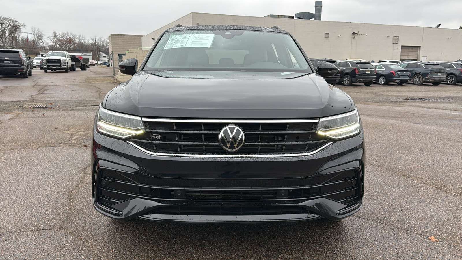 2022 Volkswagen Tiguan 2.0T SE R-Line Black 10