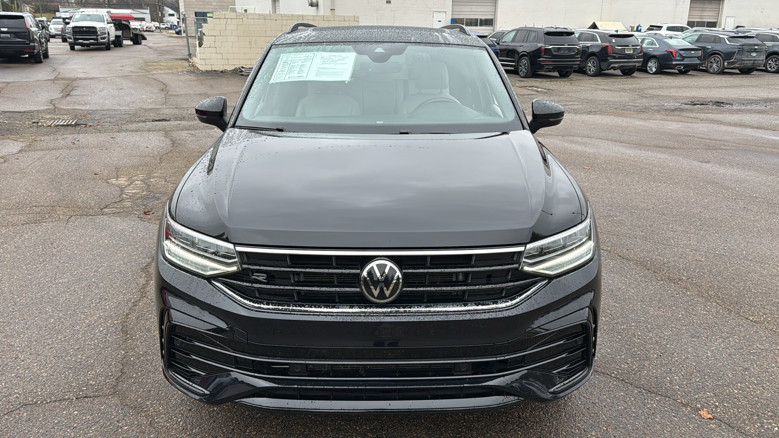 2022 Volkswagen Tiguan 2.0T SE R-Line Black 11