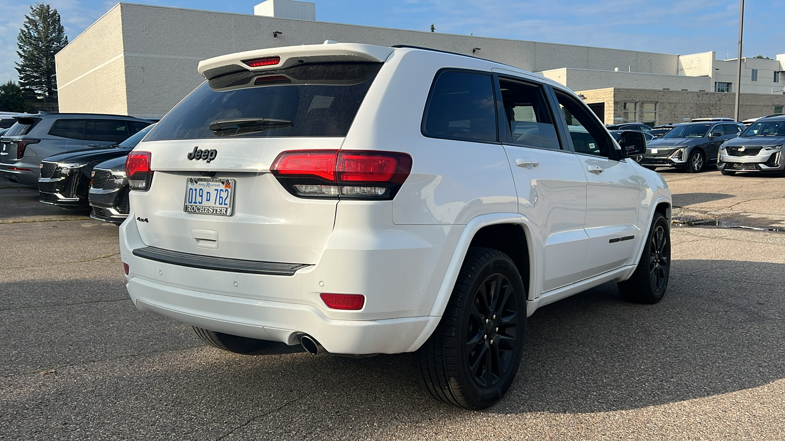 2019 Jeep Grand Cherokee Altitude 4