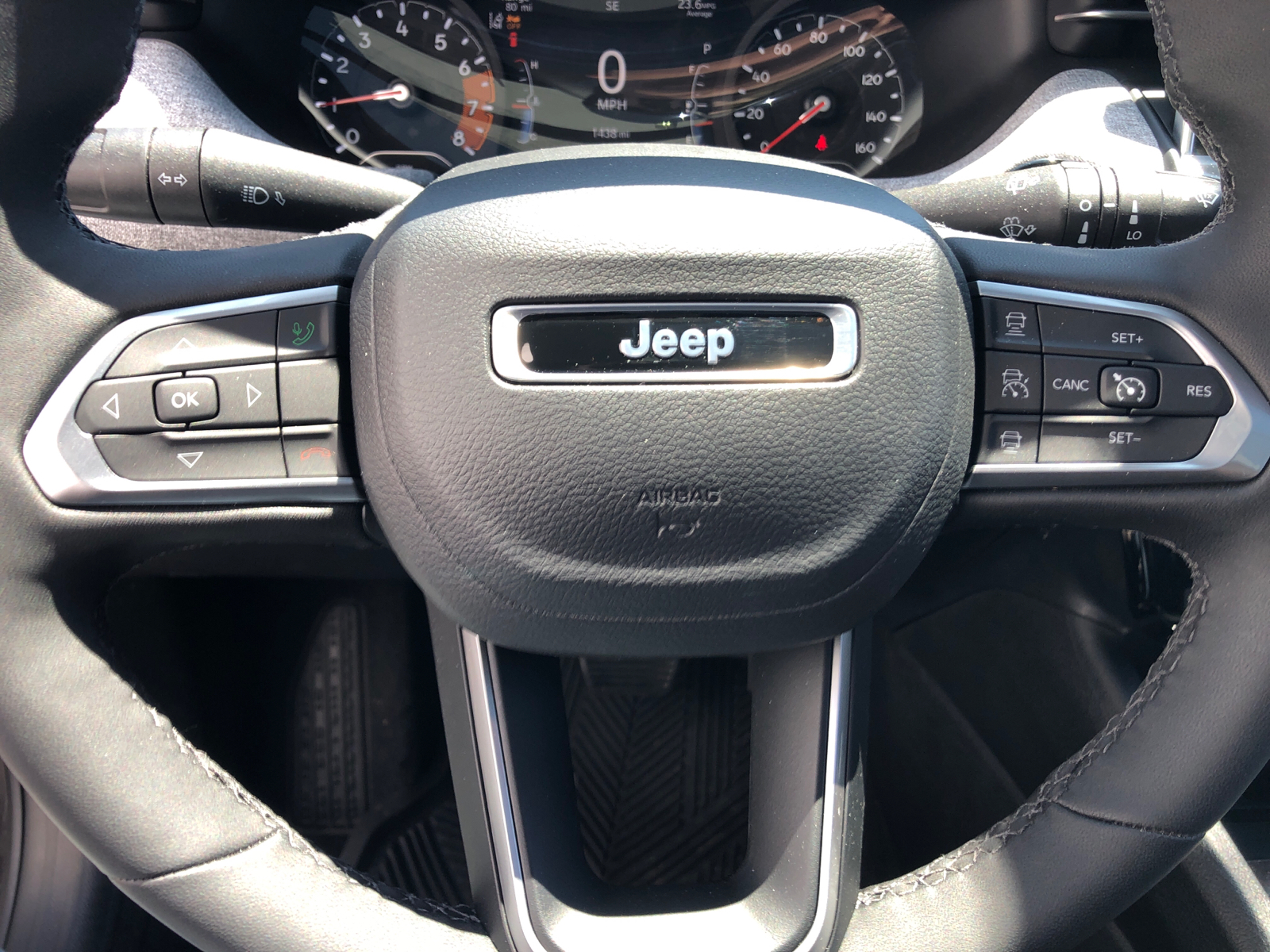 2023 Jeep Compass Latitude Lux 9