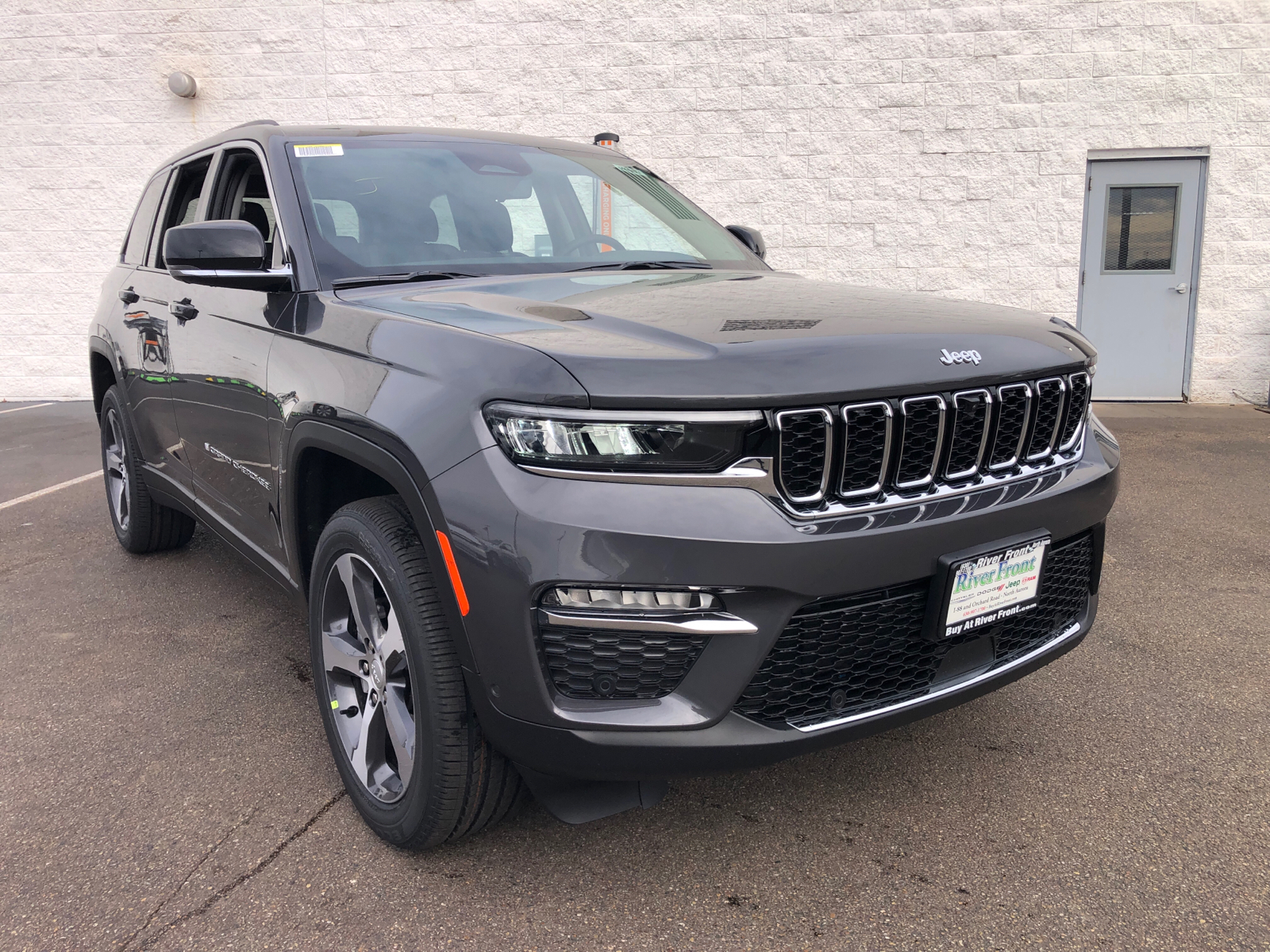 2024 Jeep Grand Cherokee Limited 30