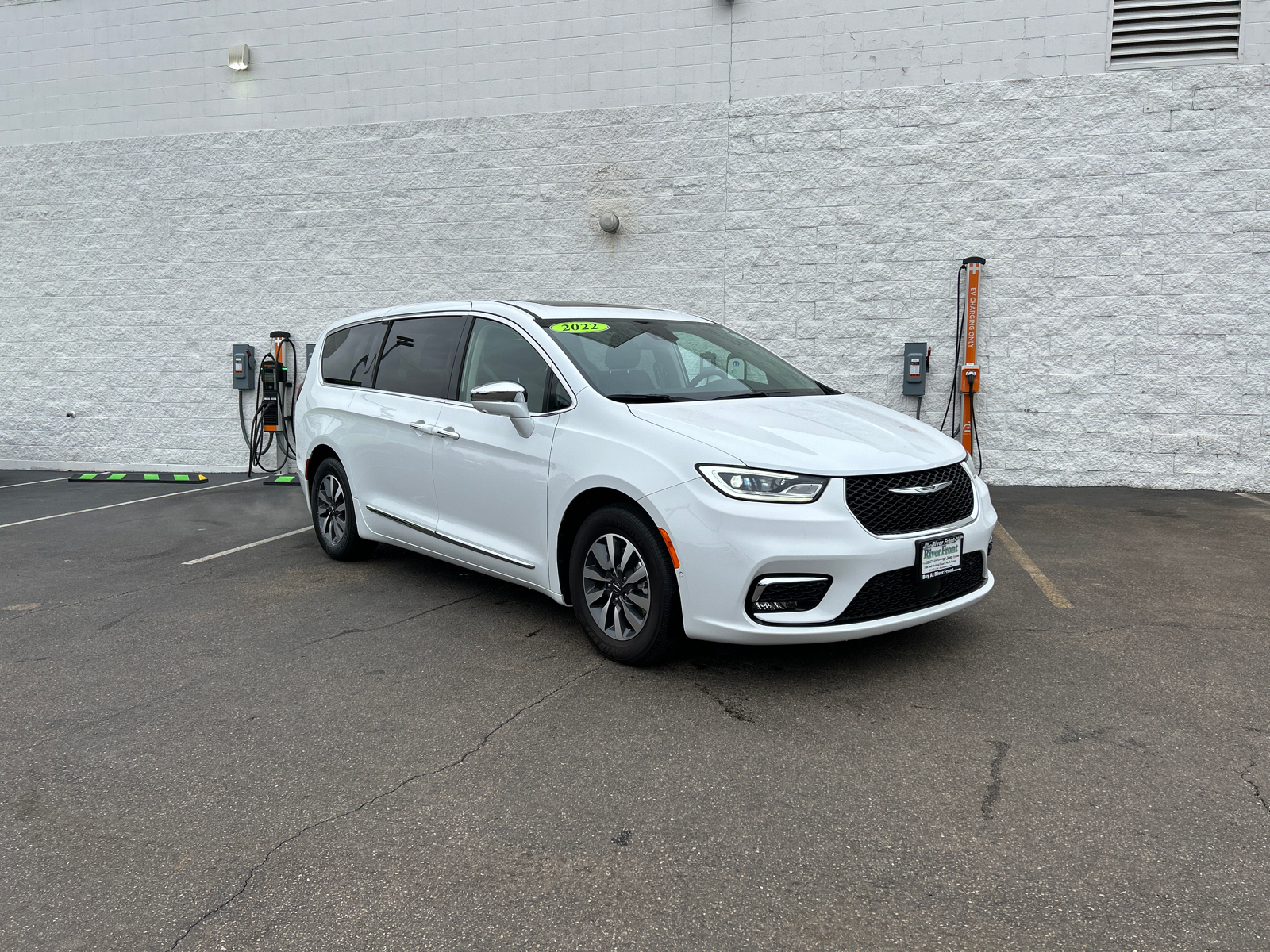2022 Chrysler Pacifica Hybrid Limited 2