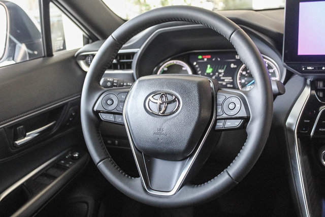 2024 TOYOTA VENZA XLE 13